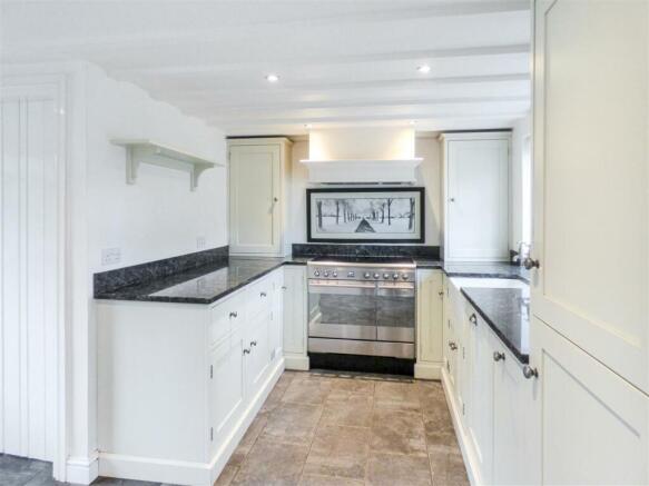 Kitchen-9.jpg