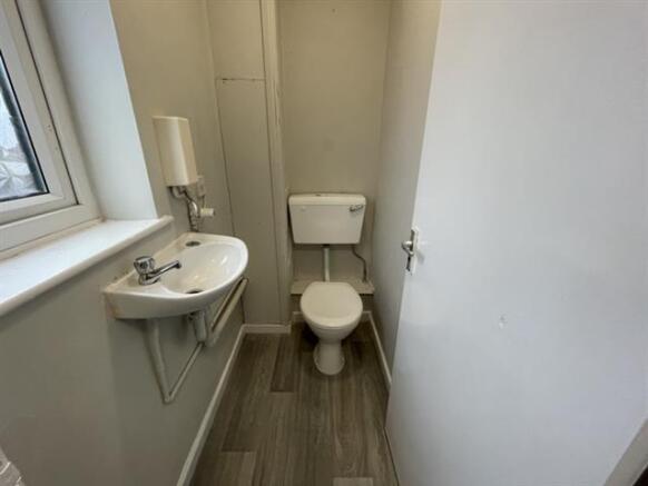 3 bed Maisonette to rent Image 9