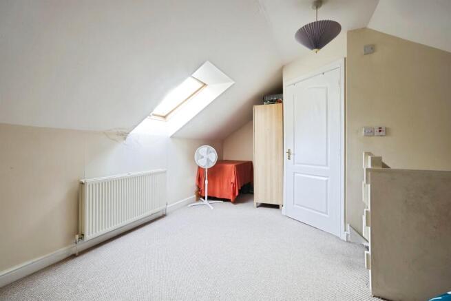 3 bed Apartment for sale Image 12