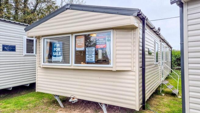 Exterior of the Willerby Etchingham Holiday Carava