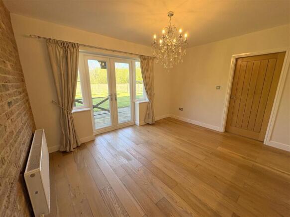 Kitchen/Dining Area