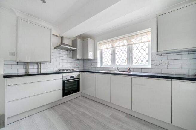 1361690-21-68e8dc...