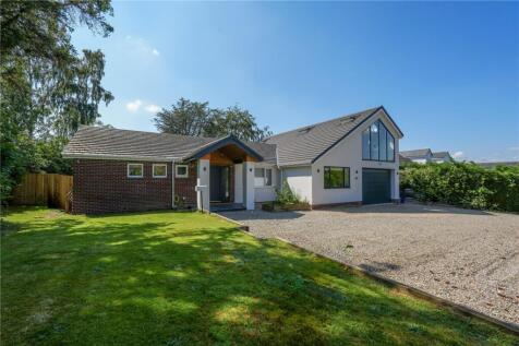 Lynwood Close, Darras Hall, NE20