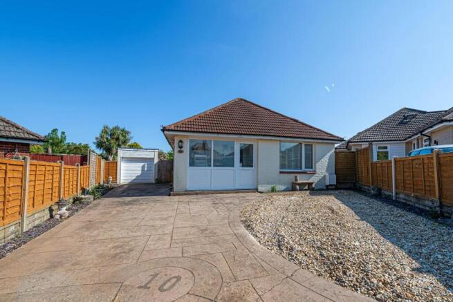 10 Meadow Close