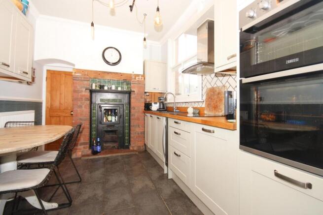 Kitchen/Breakfast