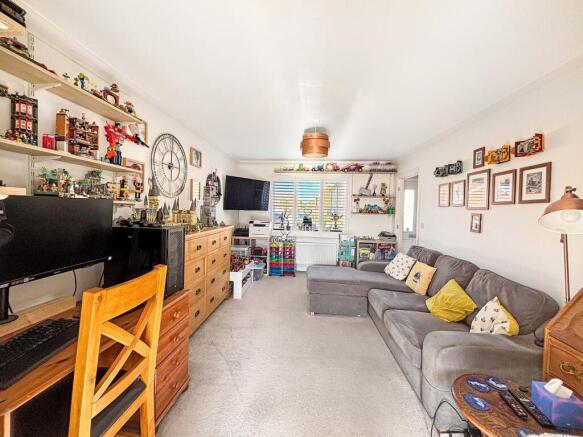 Keats Crescent, Brightlingsea, Colchester, CO7 photo 4