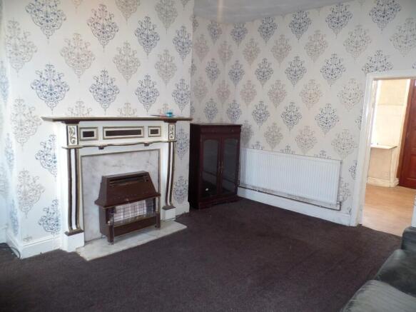 3 bed Terraced to rent Image 4