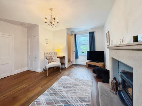 3 bed Semi-Detached for sale Image 6