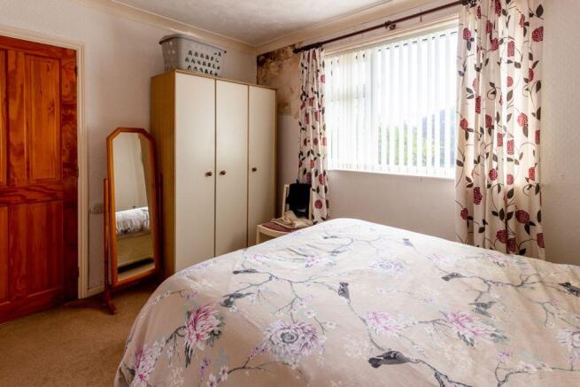 Bedroom 2 (Double)