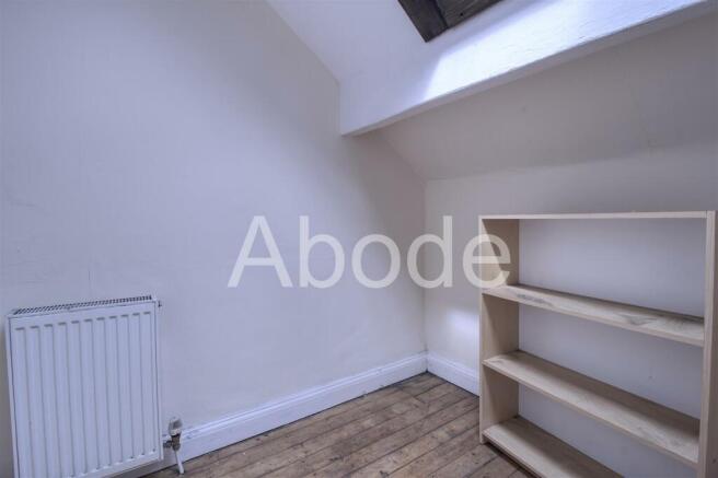 3 bed House to rent Image 4