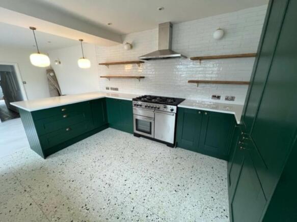 5 Porthkerry-Kitchen