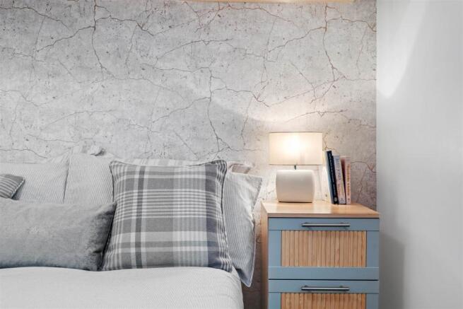 52 Albion Mill - Arty Bed shot.jpg