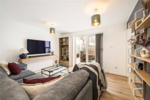 Flat A, 117, Plough Road, London SW11 2BJ