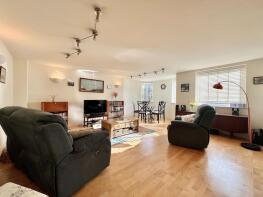 3, St Nicholas Court, Ipswich IP1 1TG