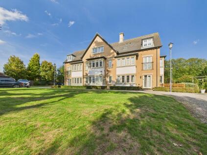 Spinney House, Chapel Street, Yaxley, PE7