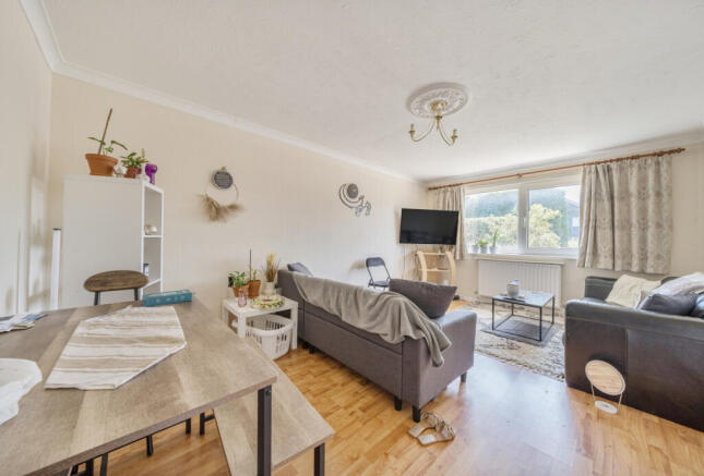 1316980-14-686279...