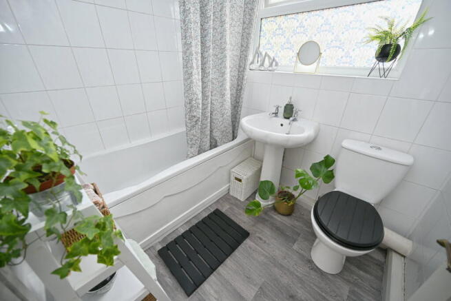2 bed Terraced for sale Image 6