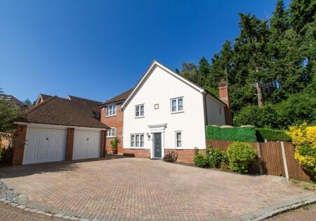 Fullerton Close, Fleet, GU51