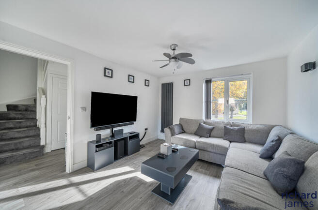 e6bc3f793d744fe4a645432b0eb6d476