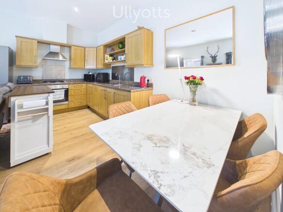 3 bed Terraced for sale Image 6