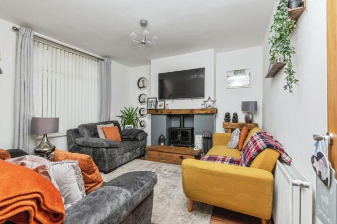 2 bed Semi-Detached for sale Image 9