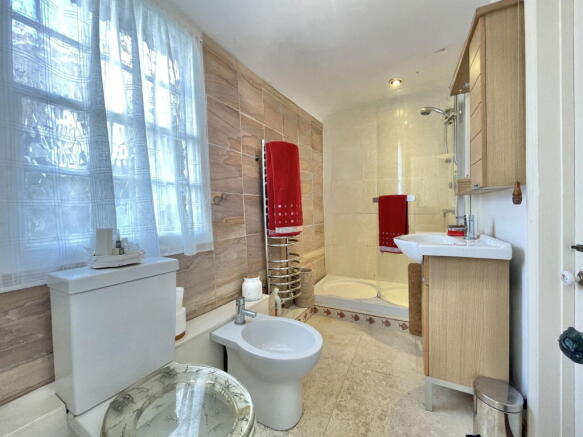 Photo 21