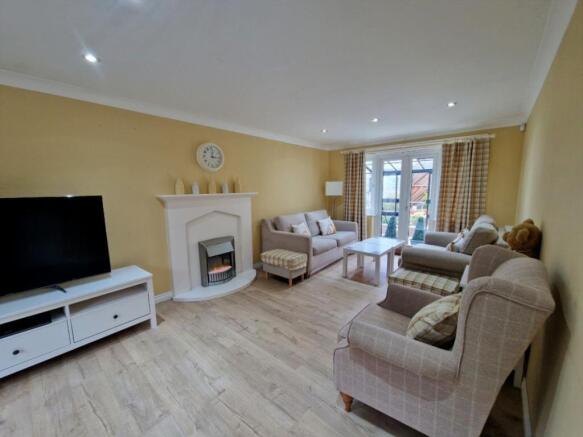 4 bed Detached for sale Image 7