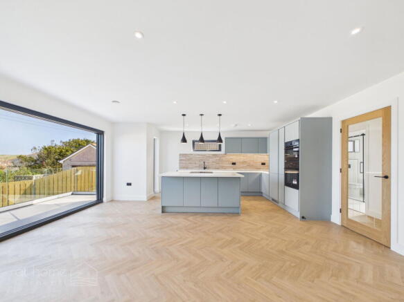 Sommerville Road, Perranporth, TR6 - Contemporary Coastal Luxury with Panoramic Sea Views photo 4