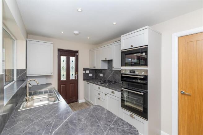 3 bed Detached Bungalow for sale Image 7