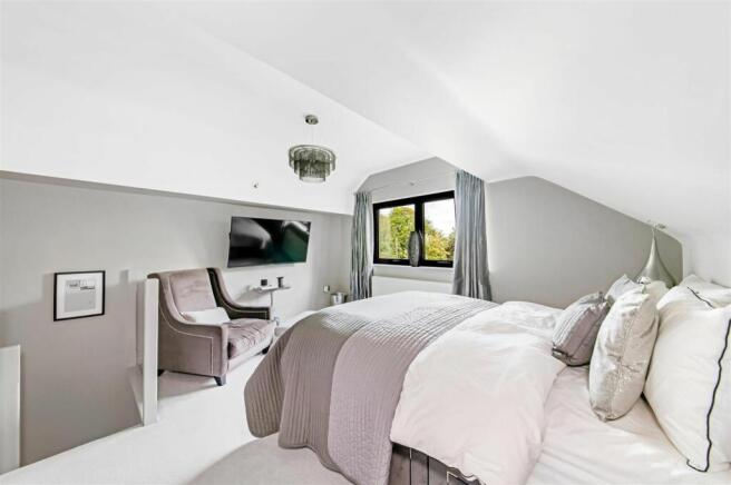 BEDROOM ONE / FOUR