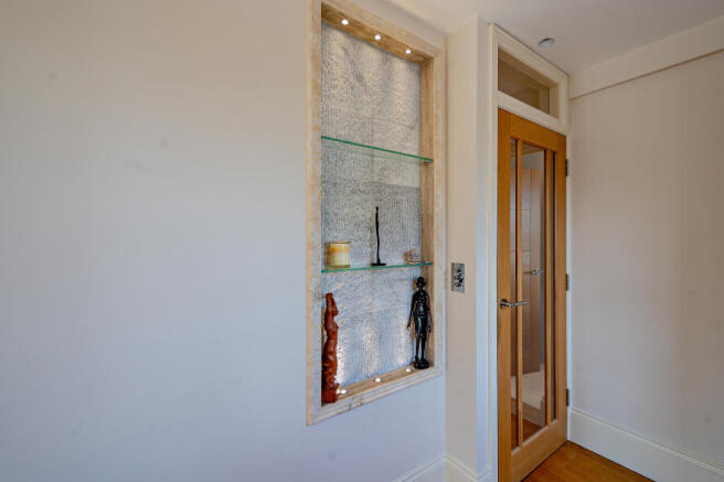 8436025-interior08-800