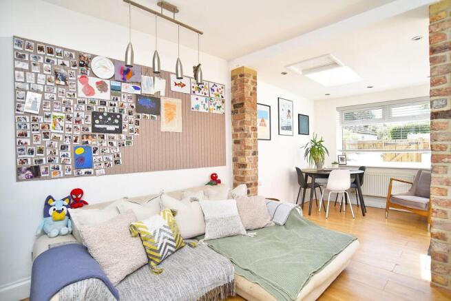 2 bed Terraced for sale Image 8