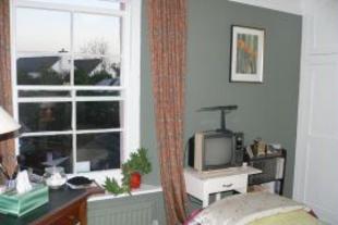 Bedroom 2: