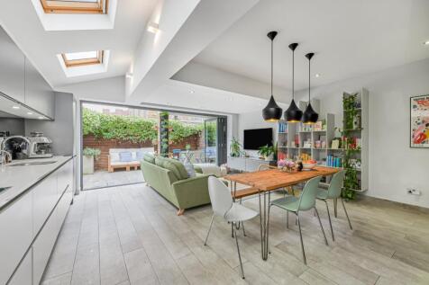 Kingswood Road, London, SW2