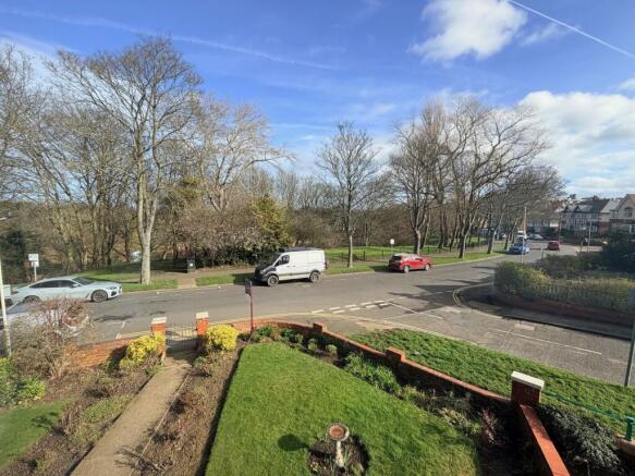 2 bed Apartment for sale Image 5