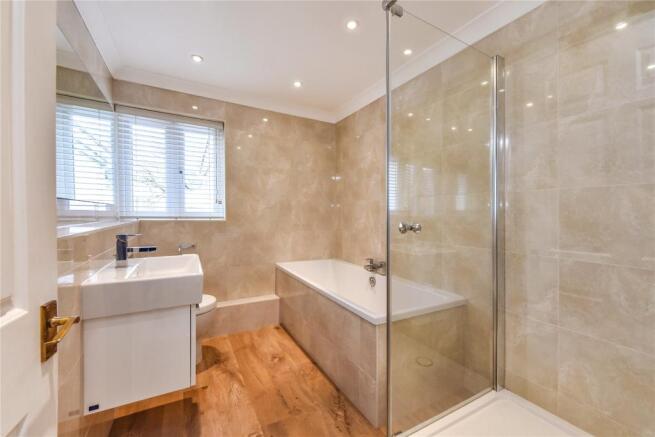 Bath/Shower Room