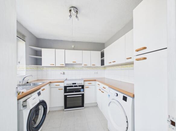 CAM03750G0-PR0092-STILL006