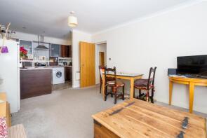 9, 130 132 North Point, Tottenham Lane, Hornsey, London N8 7HF
