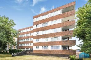 Flat 17, 190 Regent Court, Ballards Lane, Finchley, London N3 2NQ