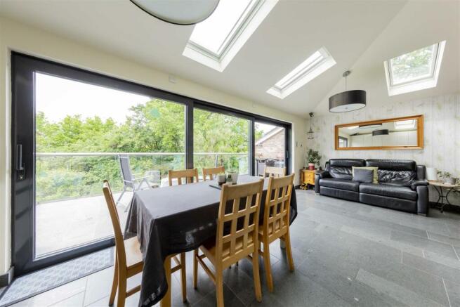 Kitchen/Diner/Living Area