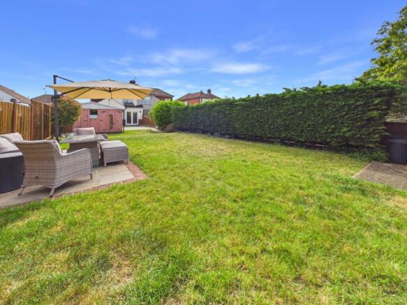 Presented by Clinton at EweMove Bexleyheath and Da