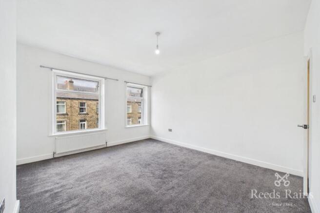 2 bed Terraced to rent Image 10