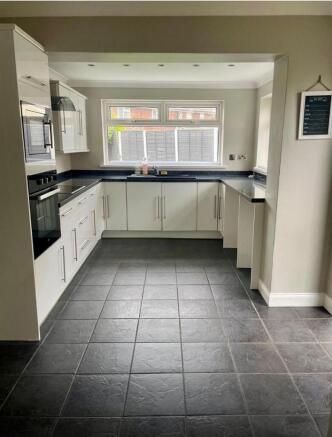 WhatsApp Image 2025-11-06 at 16.32.37_0c18e720.jpg