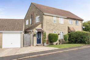 19, Meadowside, Beaminster DT8 3LP