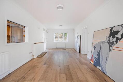 The Avenue, Cirencester, Gloucestershire, GL7