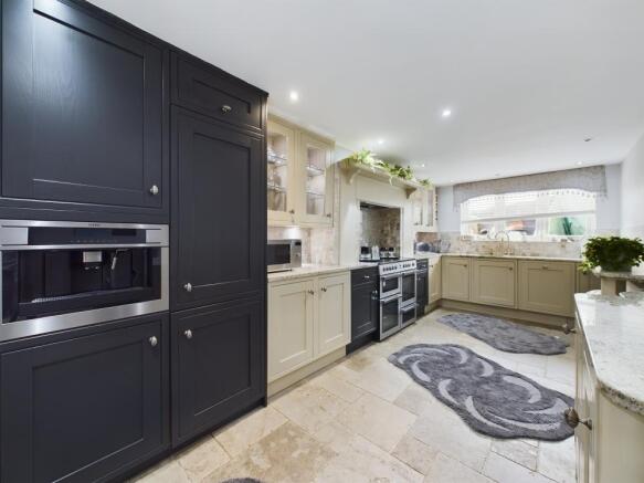 House - Kitchen/Dining Room