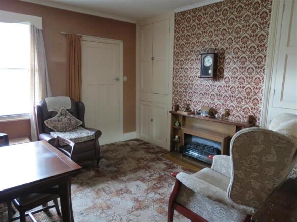 Dining Room: