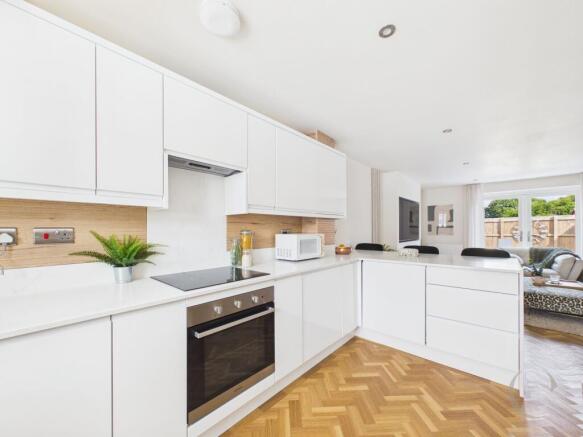 Open Plan Lounge & Dining Kitchen
