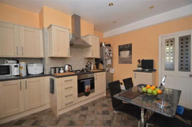 DINING KITCHEN - VIE