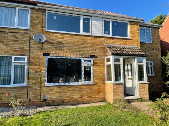 Cloud Green, CV4 7DL 7-Bedroom HMO ¿ 4 Rooms Av